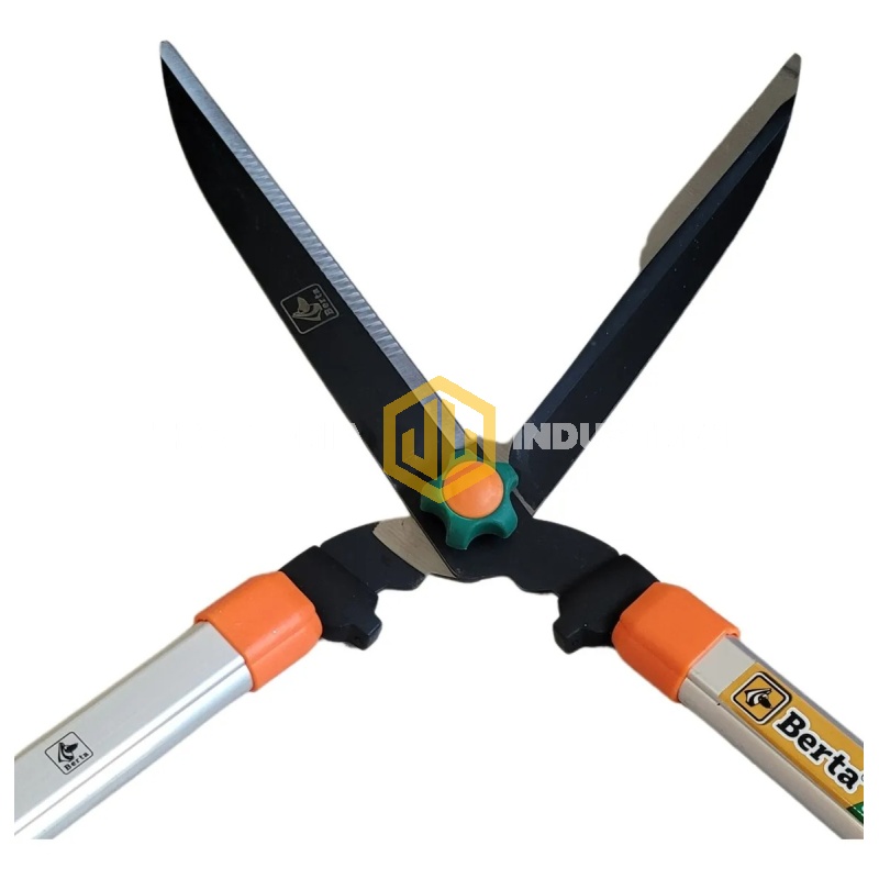 Tijera Corta Cercos Berta 2 Manos Alum Extensible
